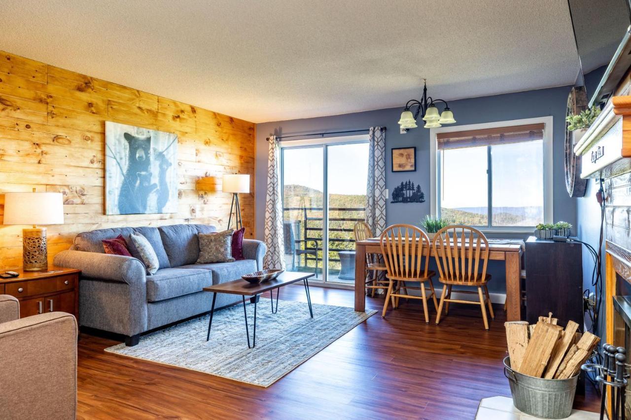 Wow Views!!-Mountain Escape-Outdoor Pool-Close To Downtown-Wifi-Cable-Private Balcony Gatlinburg Exterior photo
