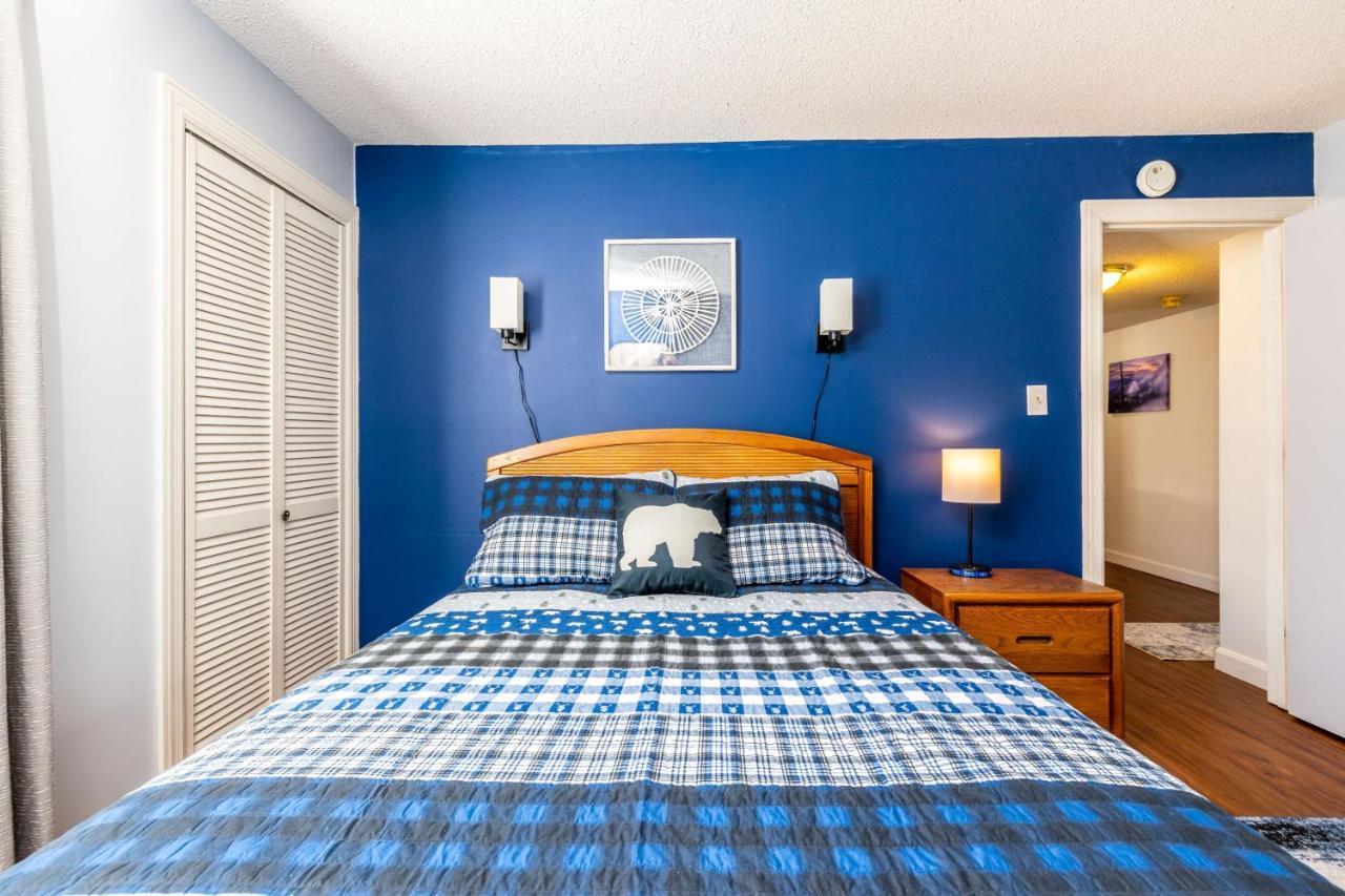 Wow Views!!-Mountain Escape-Outdoor Pool-Close To Downtown-Wifi-Cable-Private Balcony Gatlinburg Exterior photo