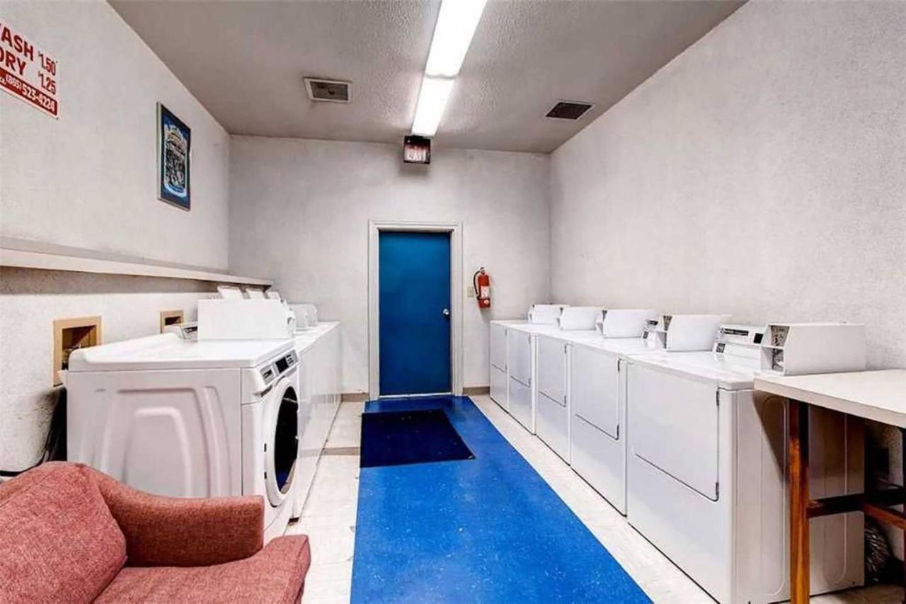 Wow Views!!-Mountain Escape-Outdoor Pool-Close To Downtown-Wifi-Cable-Private Balcony Gatlinburg Exterior photo